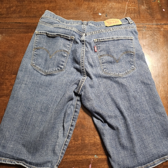 Capris - Picture 3 of 3